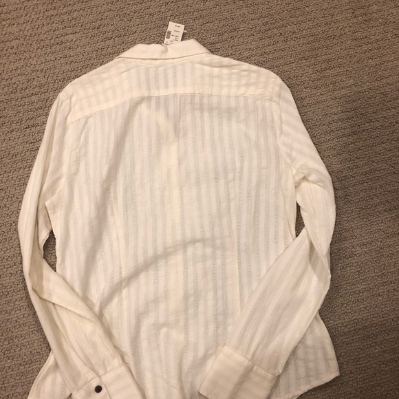 NWT Maurices button down shirt with ruffles - Picture 3 of 3